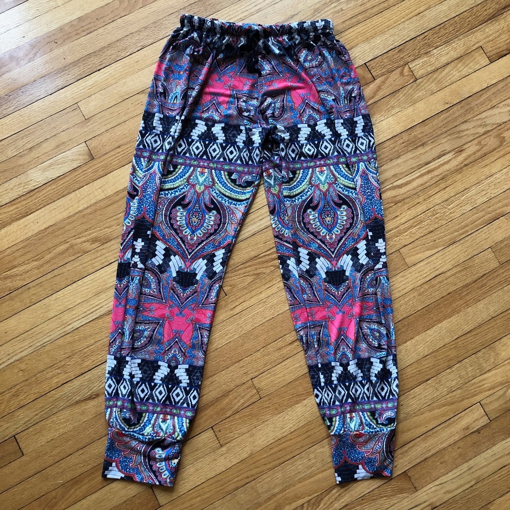Onzie loose fitting sweatpants yoga M/L pink multi